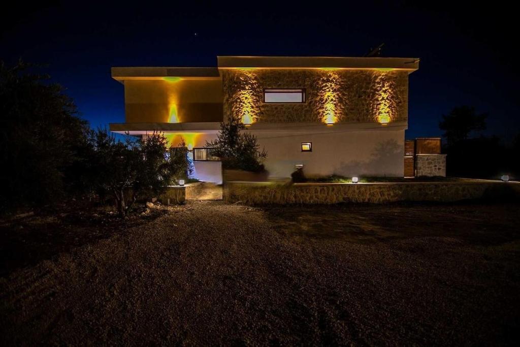 Villa Lycian-Kalkan 3 Bedroom-2 Jakuzzies-Sauna-Turkish Hamam-Huge Private Pool And Lovely Garden Kaş Exterior foto