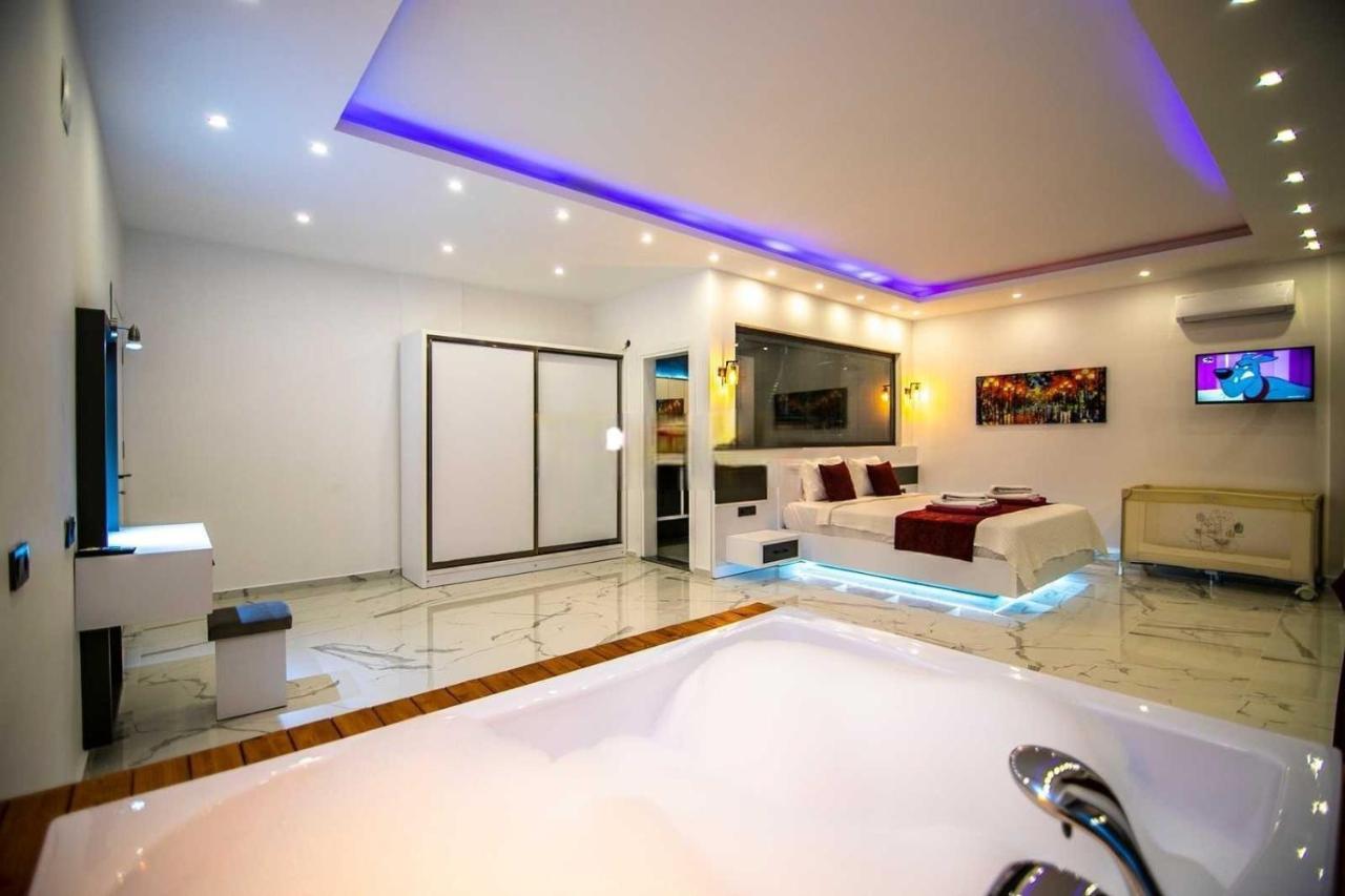 Villa Lycian-Kalkan 3 Bedroom-2 Jakuzzies-Sauna-Turkish Hamam-Huge Private Pool And Lovely Garden Kaş Exterior foto