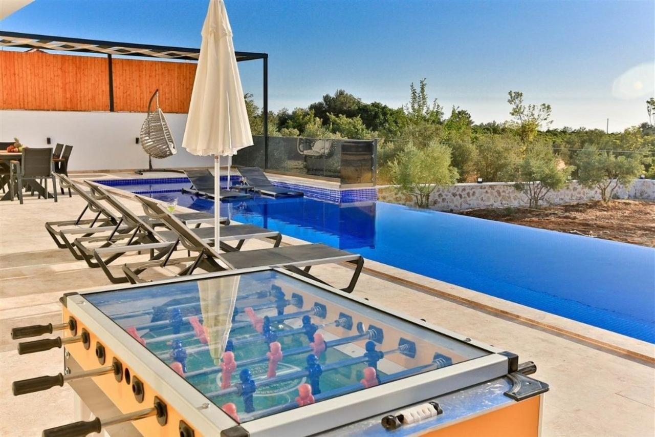 Villa Lycian-Kalkan 3 Bedroom-2 Jakuzzies-Sauna-Turkish Hamam-Huge Private Pool And Lovely Garden Kaş Exterior foto