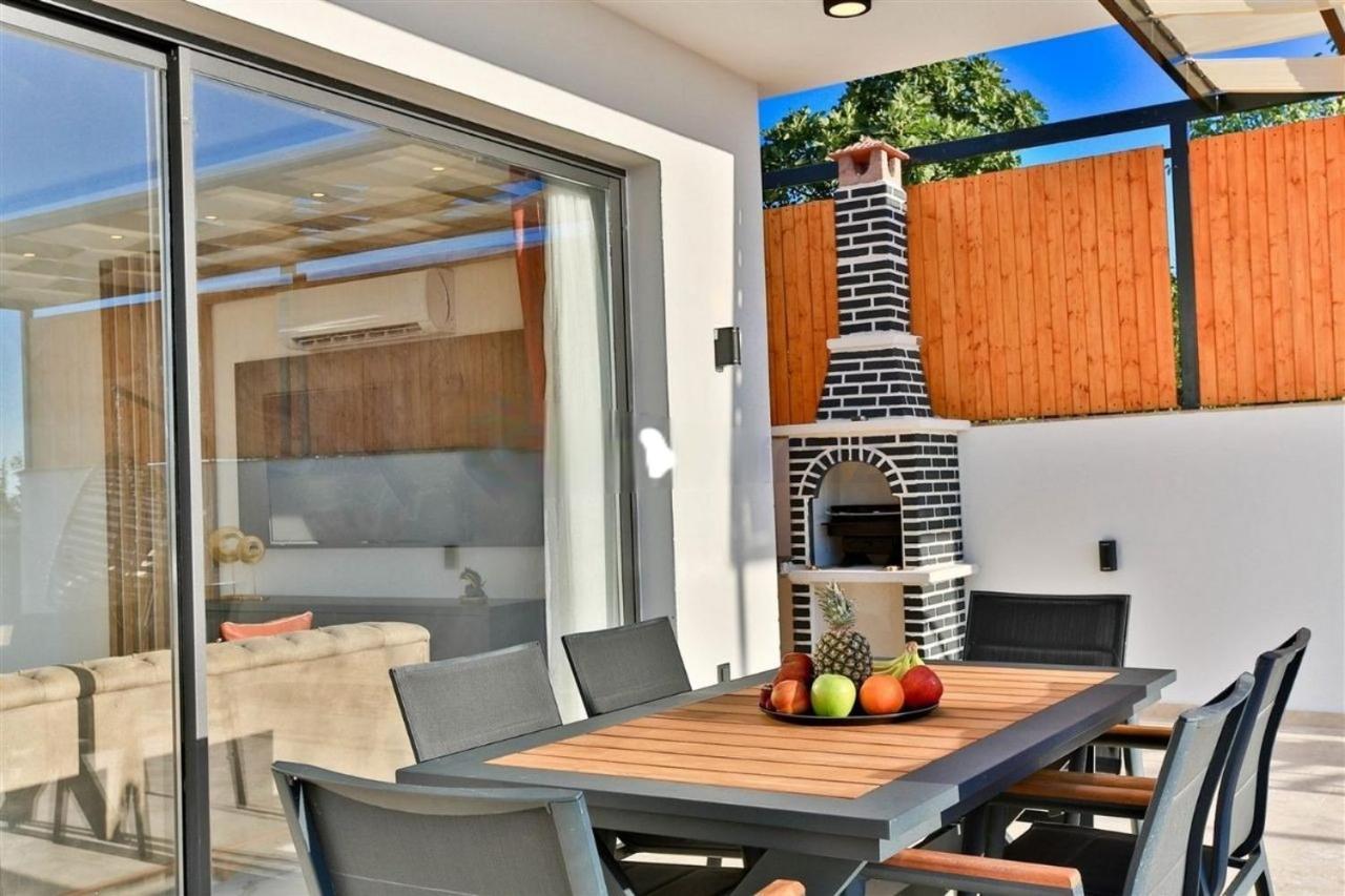 Villa Lycian-Kalkan 3 Bedroom-2 Jakuzzies-Sauna-Turkish Hamam-Huge Private Pool And Lovely Garden Kaş Exterior foto