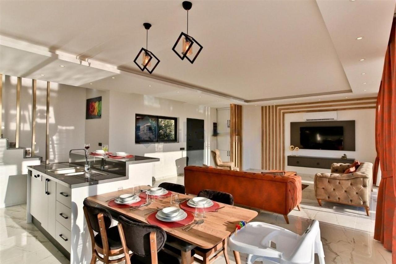 Villa Lycian-Kalkan 3 Bedroom-2 Jakuzzies-Sauna-Turkish Hamam-Huge Private Pool And Lovely Garden Kaş Exterior foto